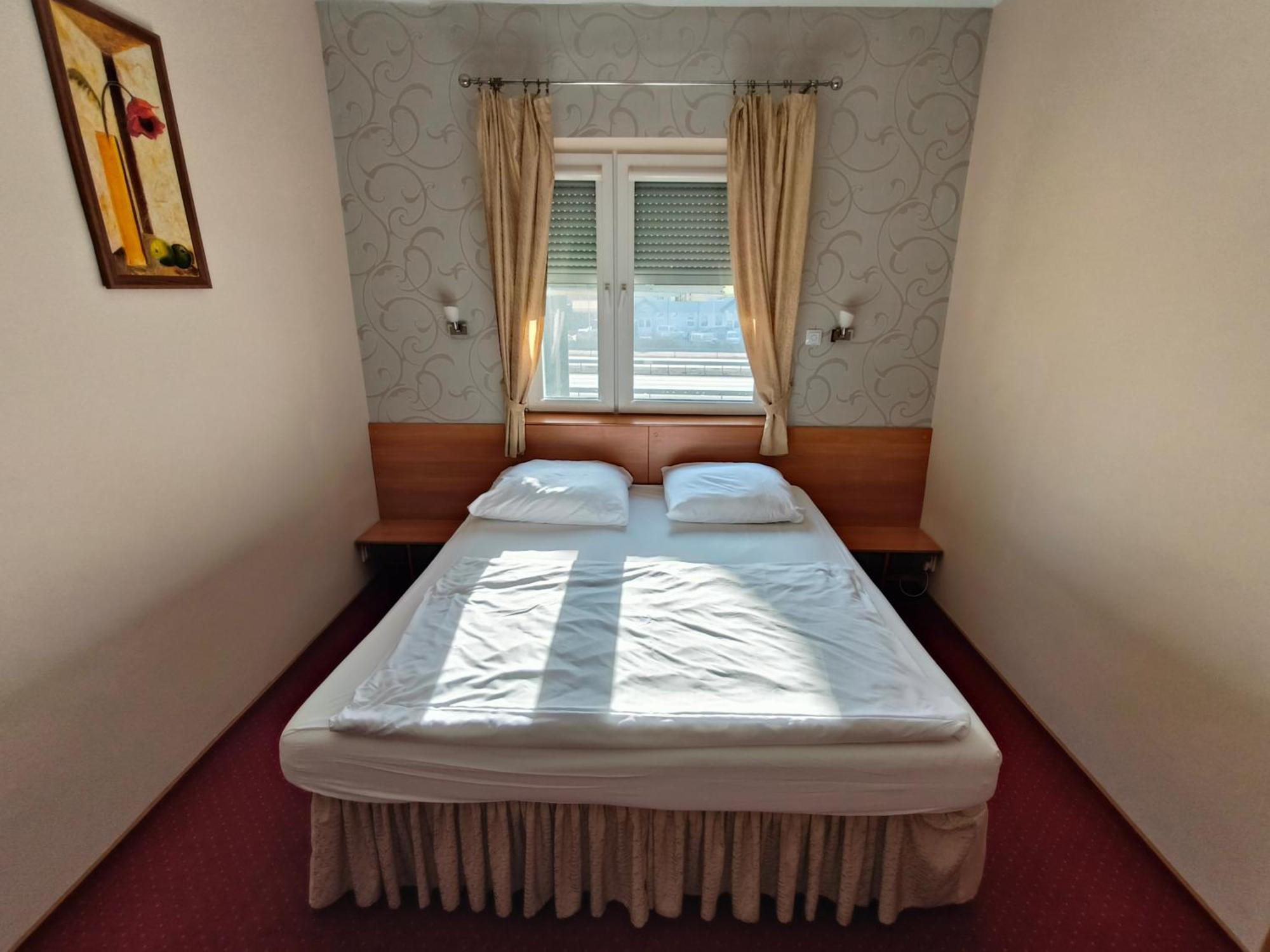 Łomianki Villa Bella Casa מראה חיצוני תמונה